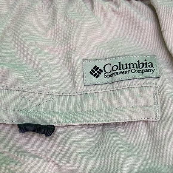 Columbia sportswear company swim trunks with adjustable belt and Velcro pockets. - Picture 5 of 5